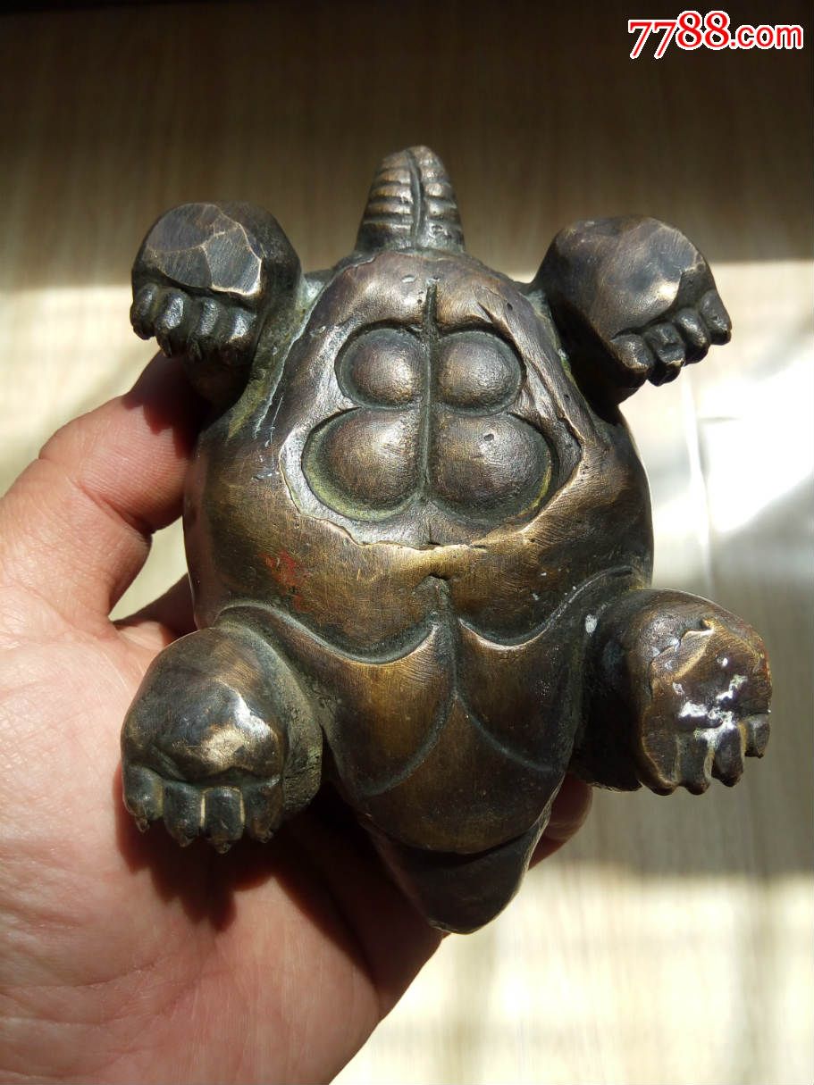 滚动鼠标滚轴,图片即可轻松放大,缩小