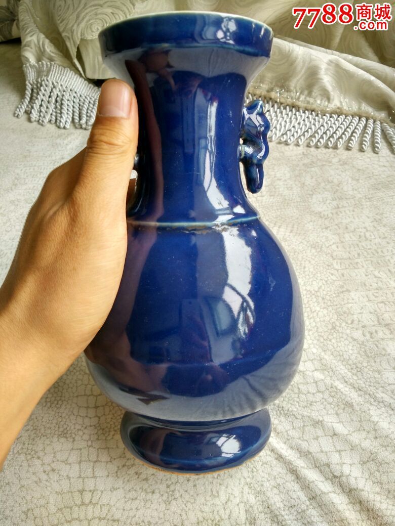 大明嘉靖款霁蓝釉花瓶一只_蓝釉瓷_第3张_7788瓷器
