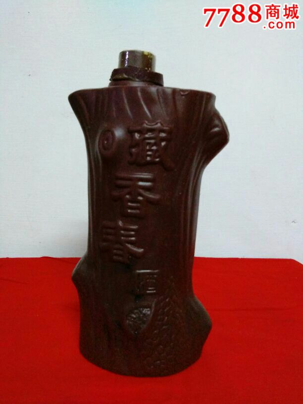 藏香春酒酒瓶