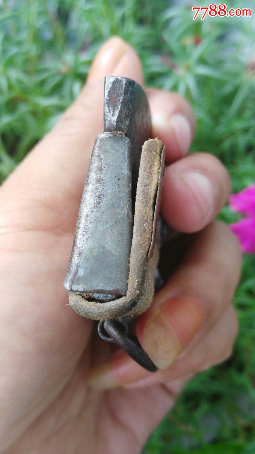 便宜出品相非常好的打火镰一个