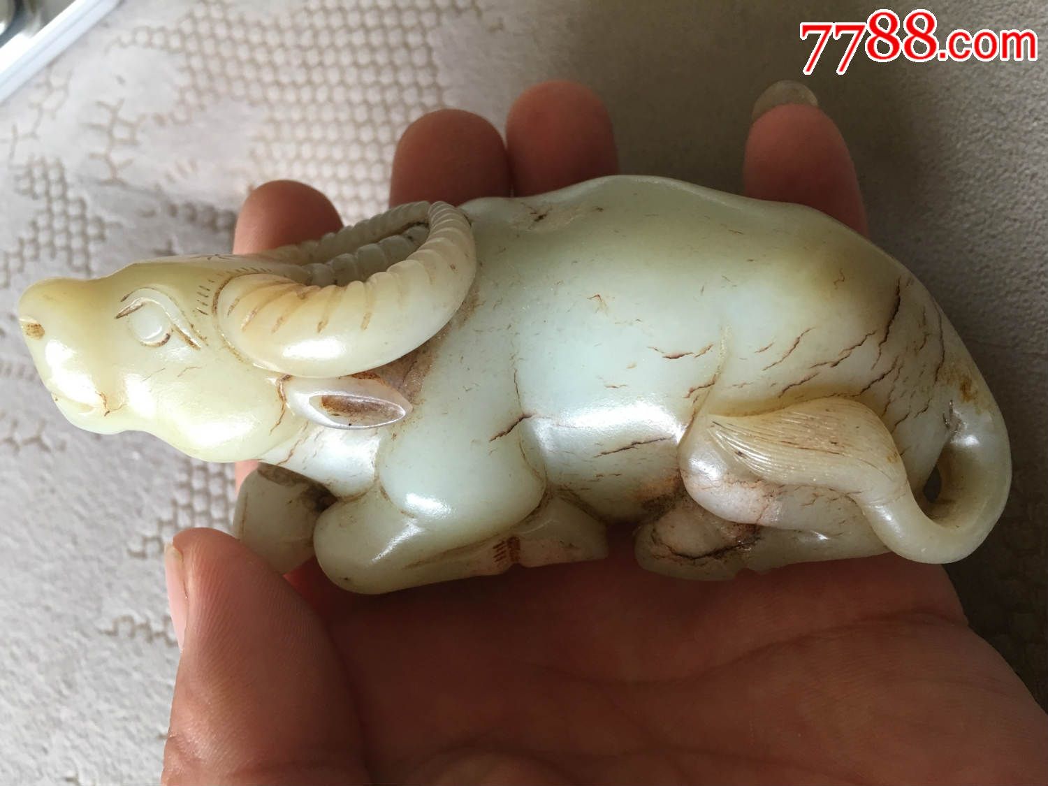 宋代和田玉玉卧牛老摆件