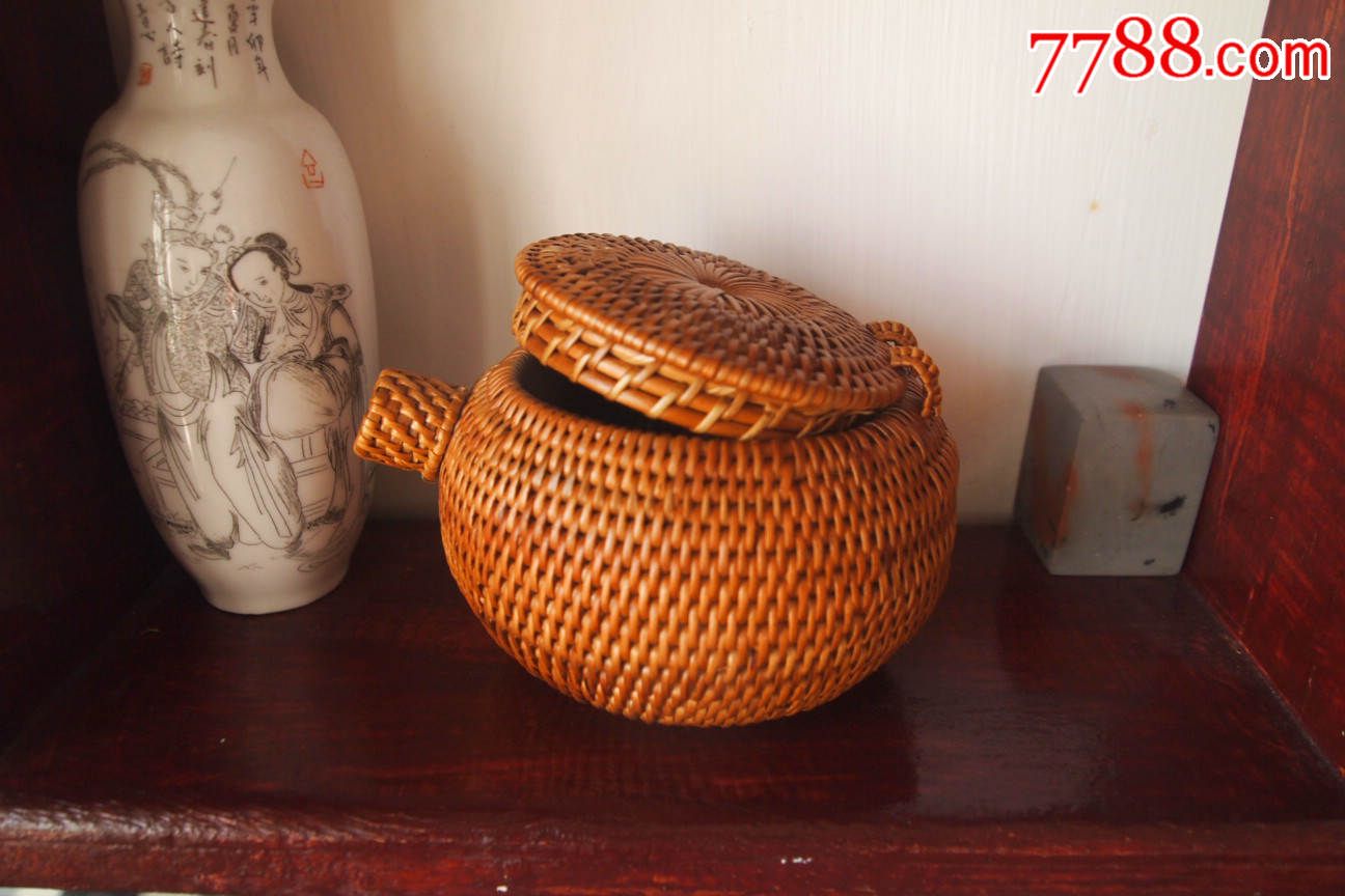 滚动鼠标滚轴,图片即可轻松放大,缩小