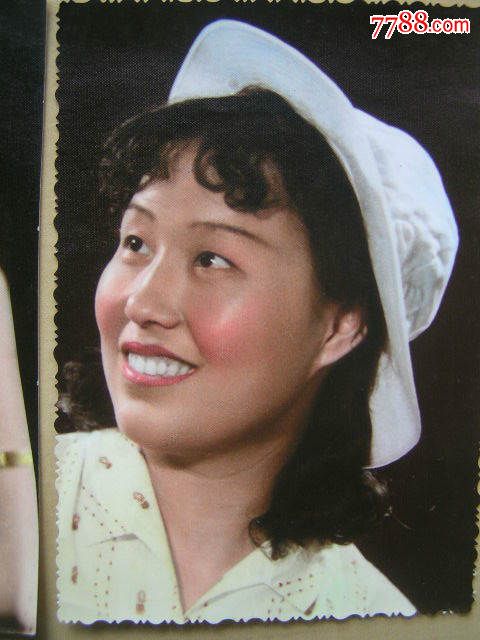 老照片【烫发的时髦女子,2张】手工上色