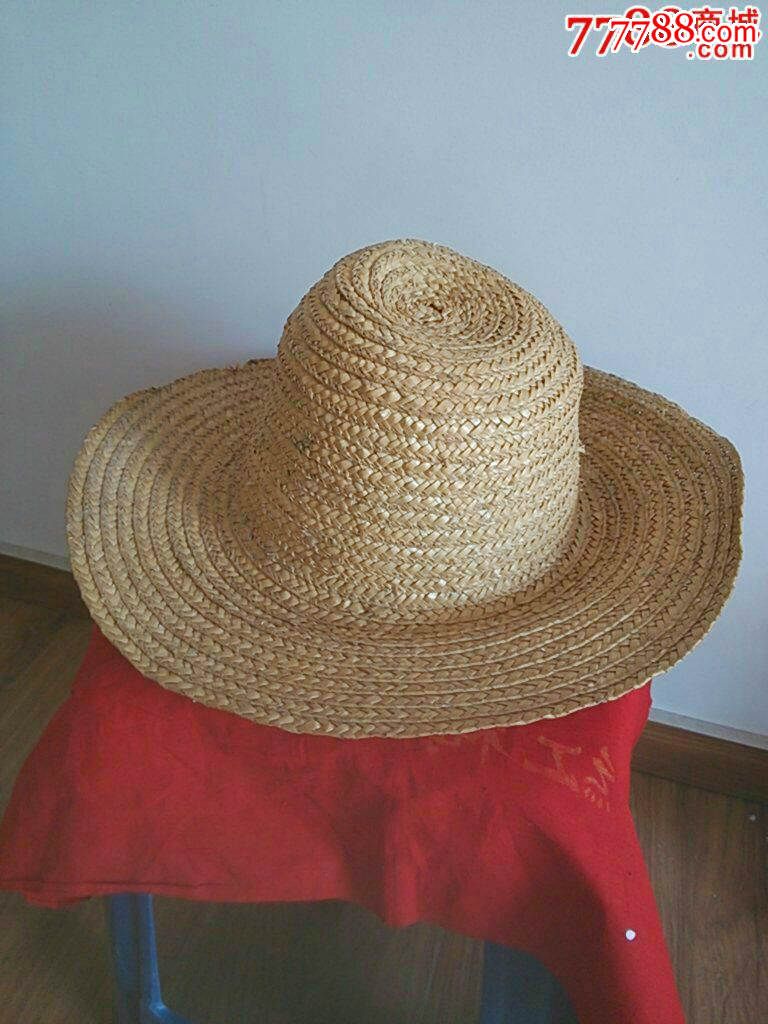 几十年的的竹条编草帽---老手艺人的心血