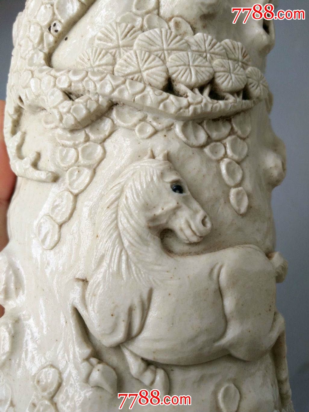 古董古玩收藏清代景德镇瓷雕名家"王炳荣"款笔筒