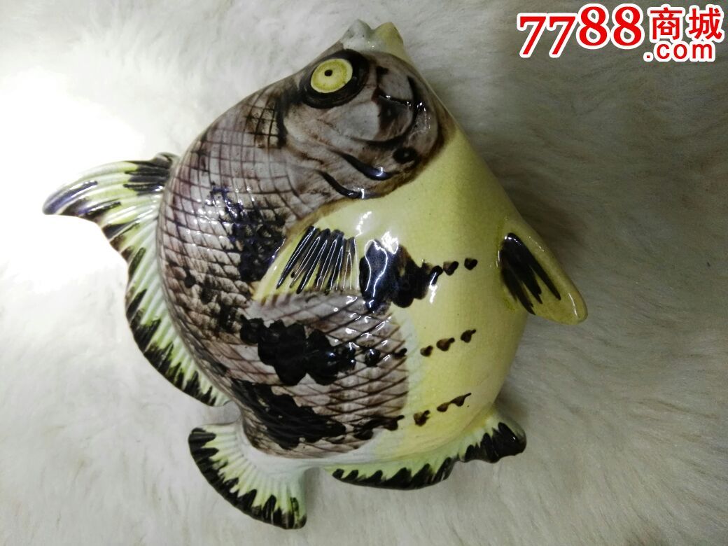 石湾陶鱼挂件