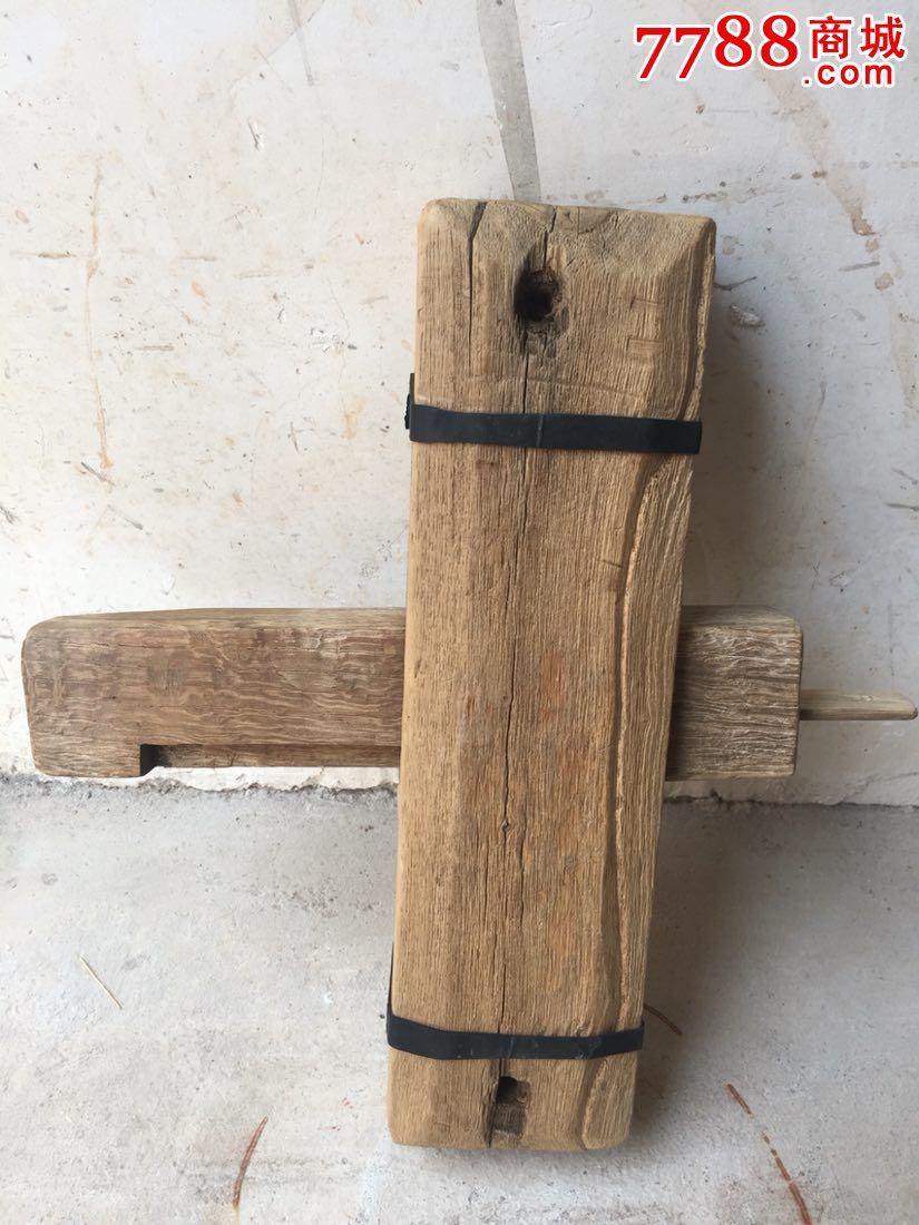 大个硬杂木三栓方形木锁,开启自如!