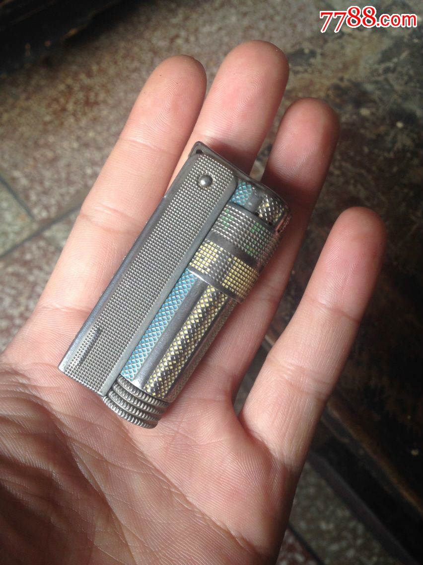 老五星打火机一个,可用