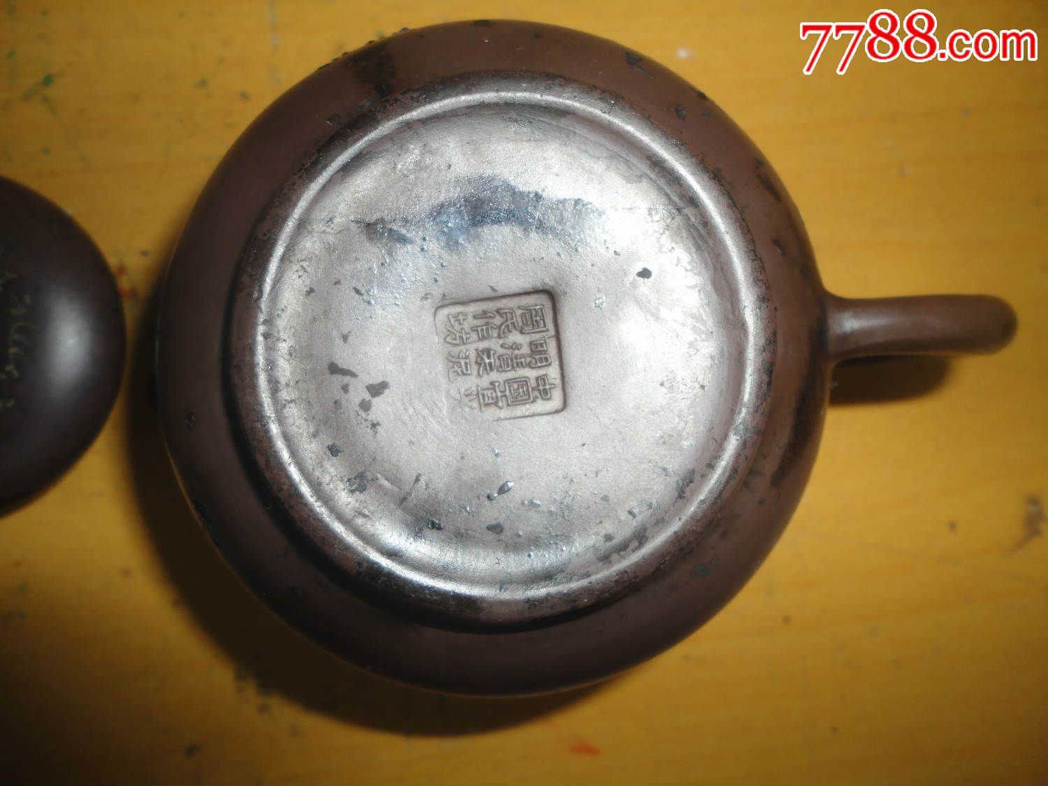 中国宜兴明清朱泥周氏作坊造紫砂茶壶