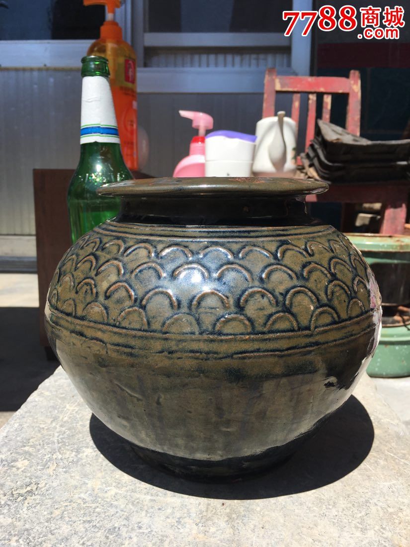 好品清代鱼鳞坛子