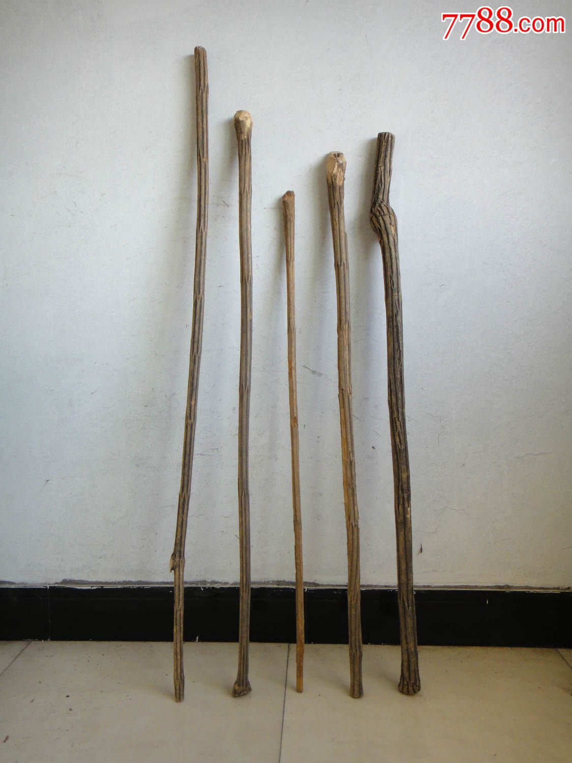 新进5根太行山降龙木拐杖(注:没有了,朋友已定)