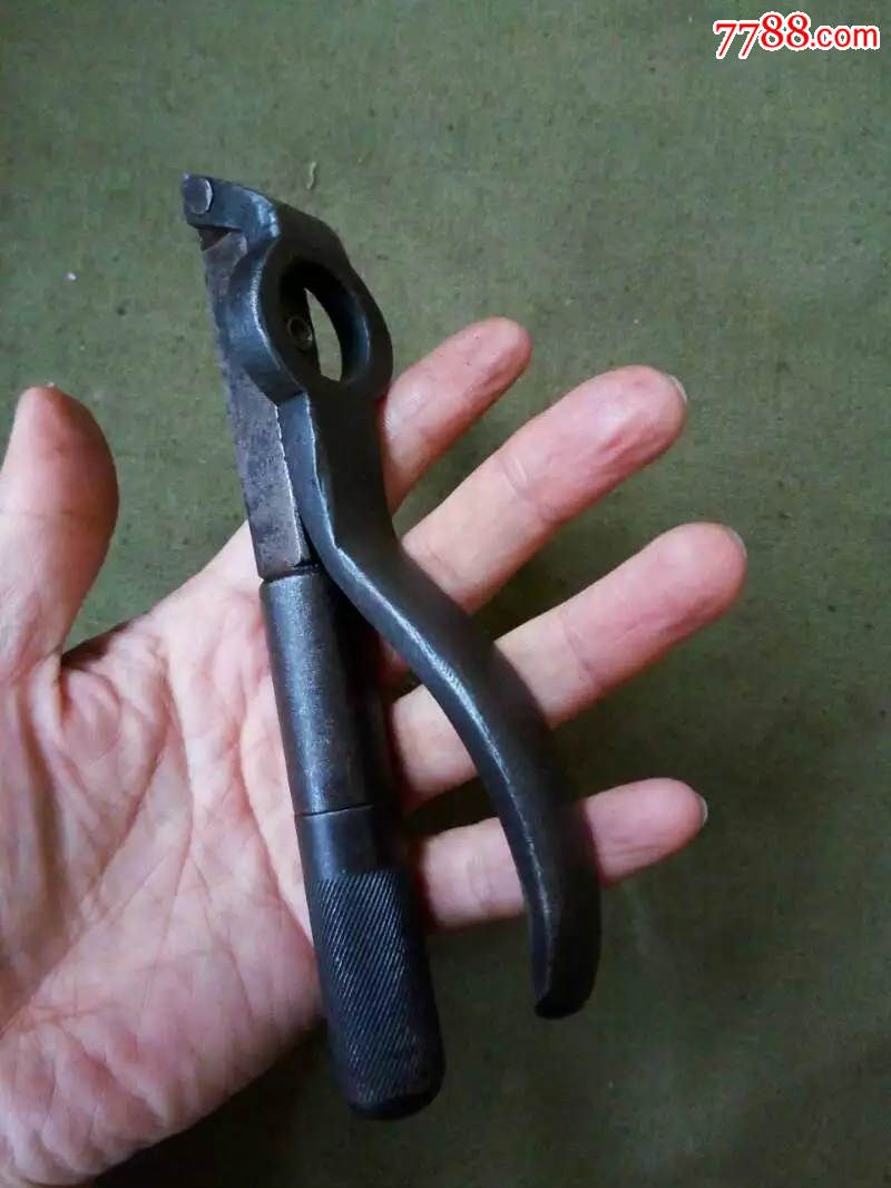 老压火帽的钳子,老工具
