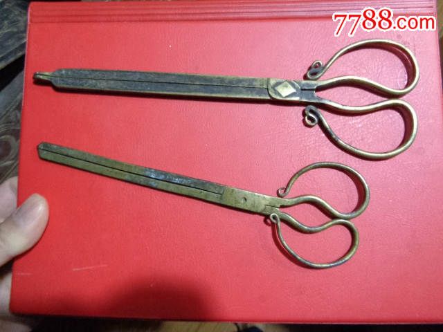 乡下收的晚清民国铜火夹2个一大一小完整无毛病