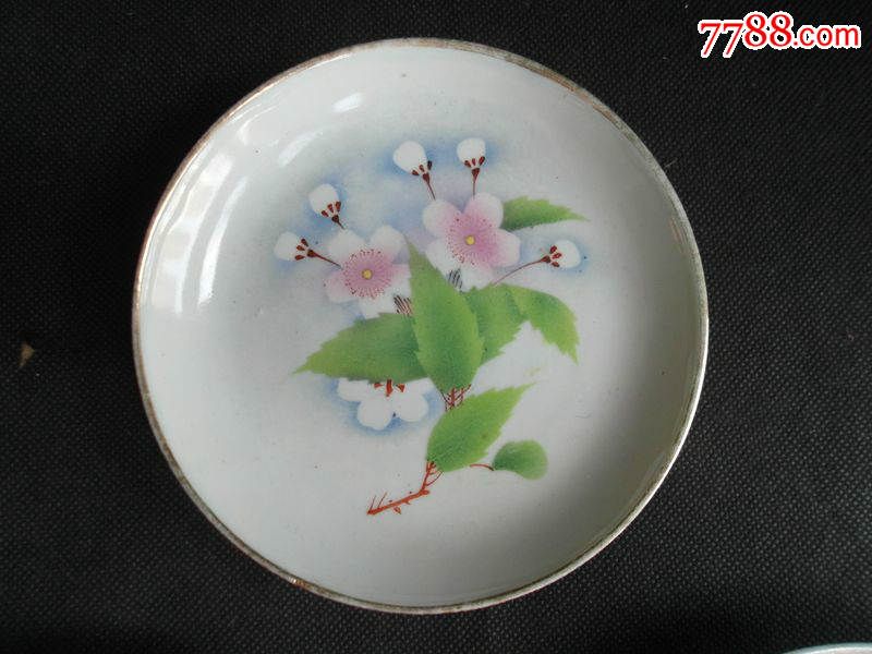 民国【王隆泰造】花卉纹盘子四只