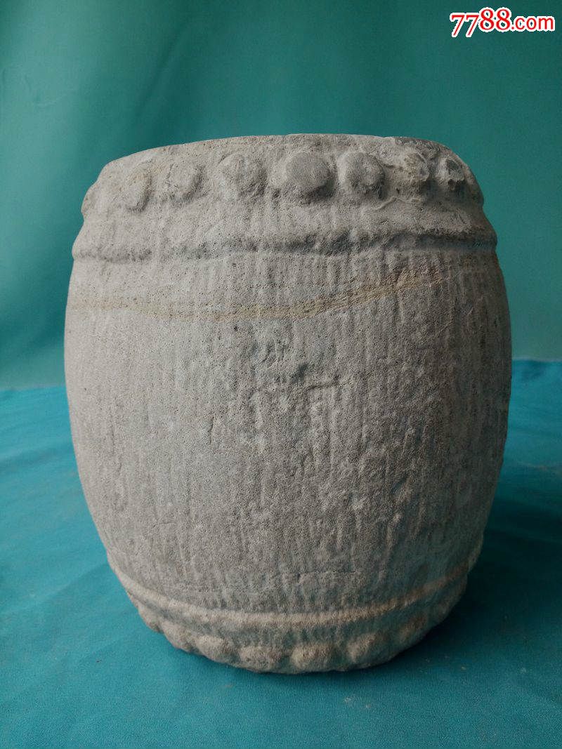 明代青石雕小石鼓,赏鼓,案头摆件,壶承底坐高16公分