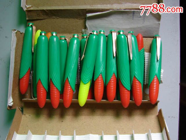 库存全新早期玉米钢笔