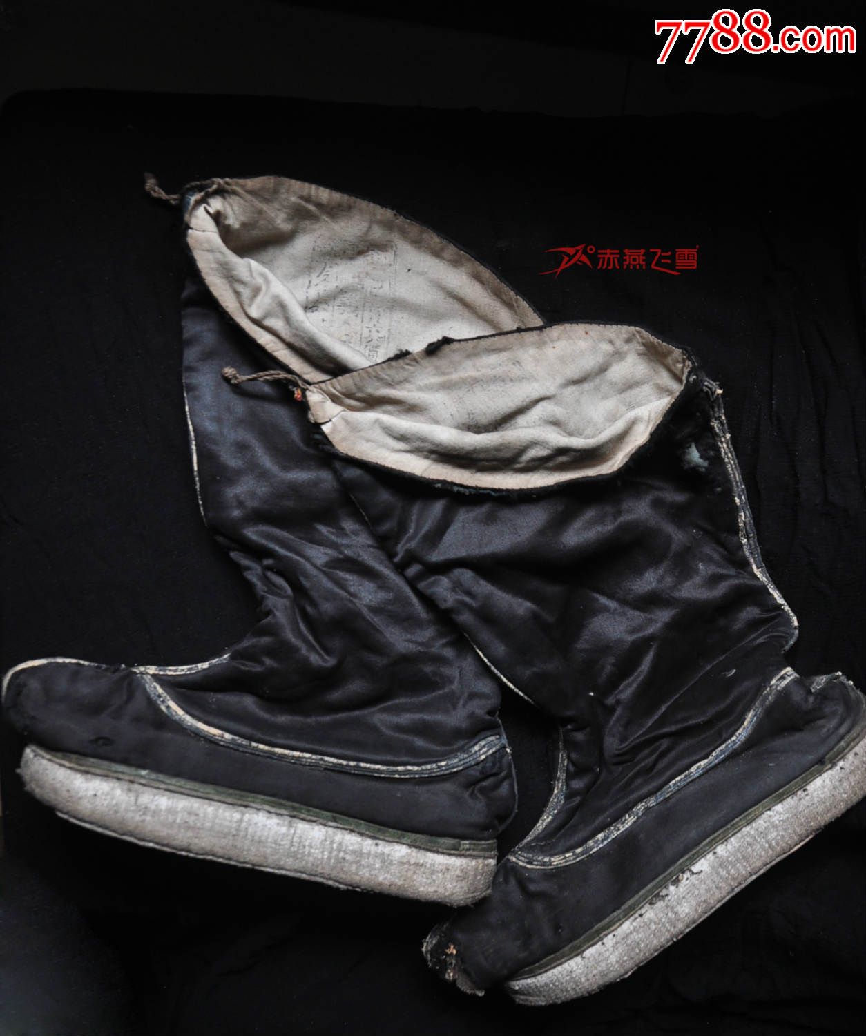 清朝官员吉服朝靴内有商号凤义合记取平步青云之意江右商帮官靴