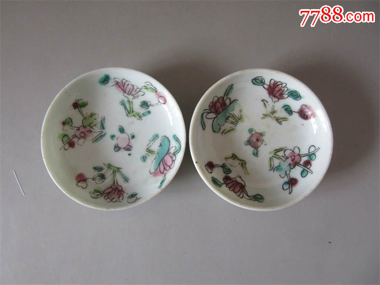 古董古玩瓷器收藏清末民国时期手绘粉彩四季花卉图案小盘小碟一对