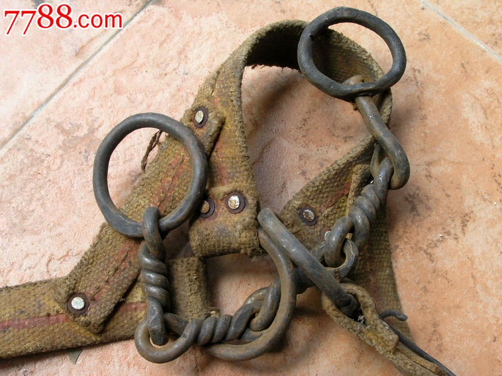 马帮遗旧1610解放初期帆布带扭花铁铰链马笼头嚼子06kg
