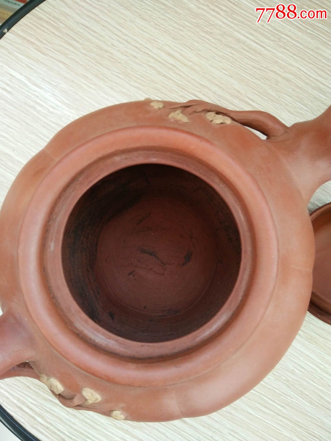 文革前后梅桩壶(底款:中国宜兴,盖款:爱仙),紫砂壶,文革(67-76),红泥