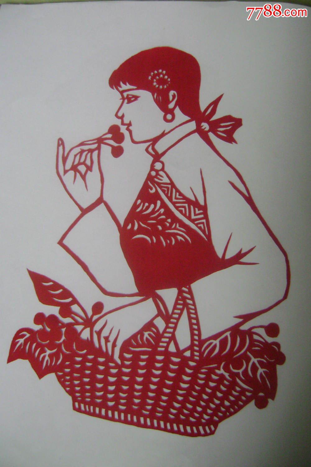 村里有个姑娘叫小芳纯手工剪纸