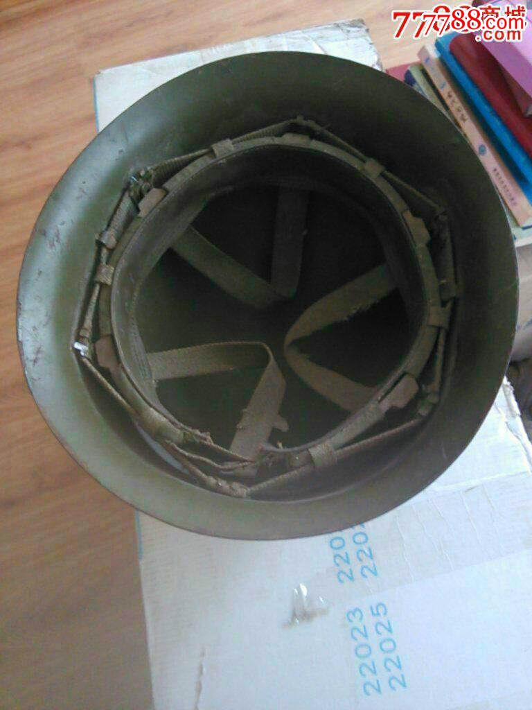 解放军对越自卫反击战时期的钢盔