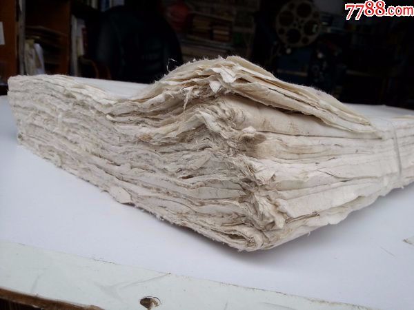 0浏览量:备注:我判断是70或80年代的,供参考,比一般的宣纸要粗糙的多