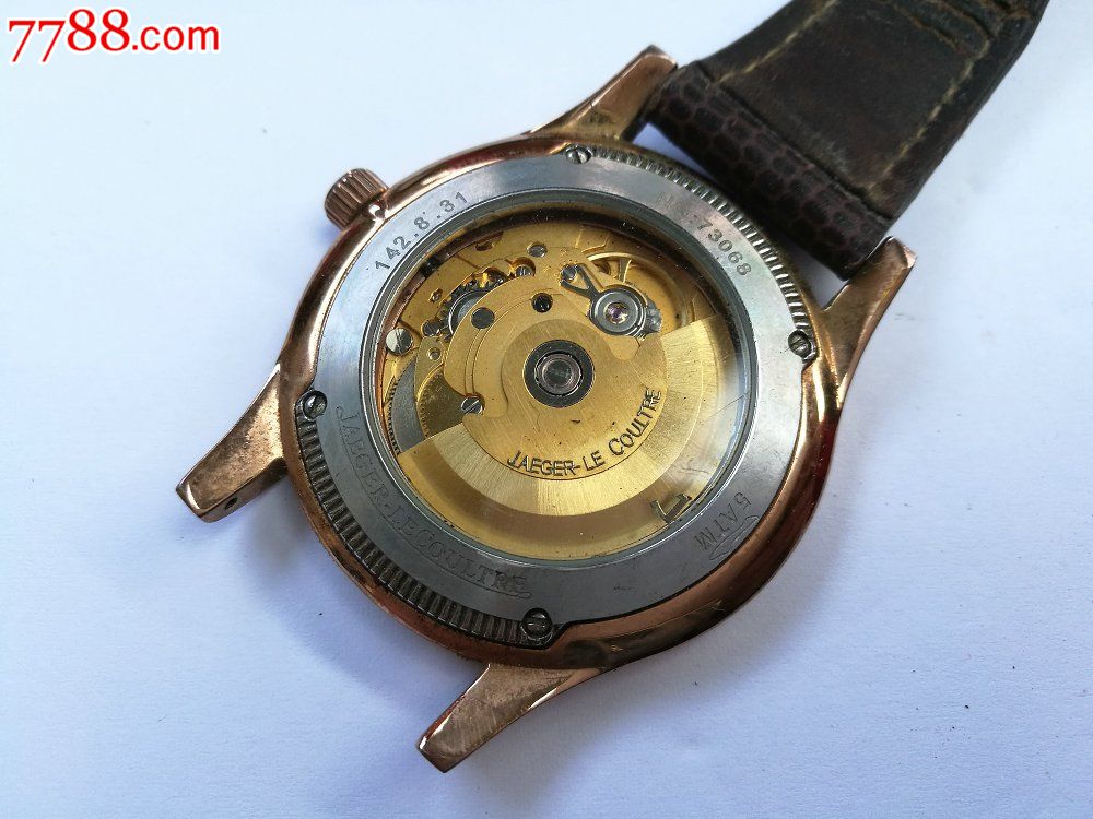 好像是2824,但是摆轮下面没有数字.