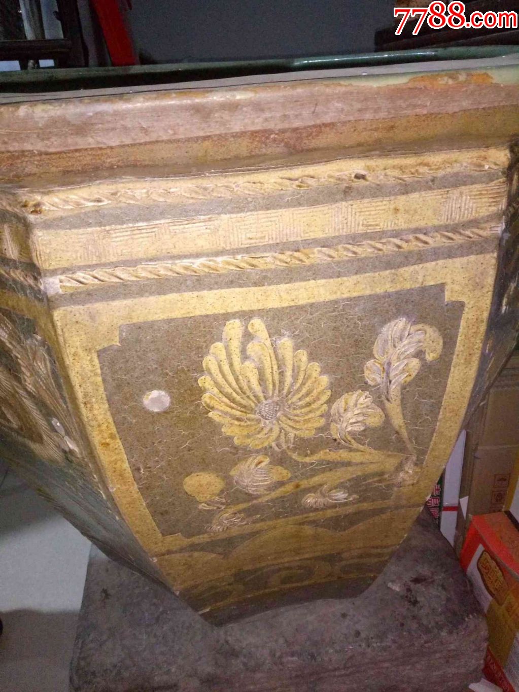 清代八角荷花缸