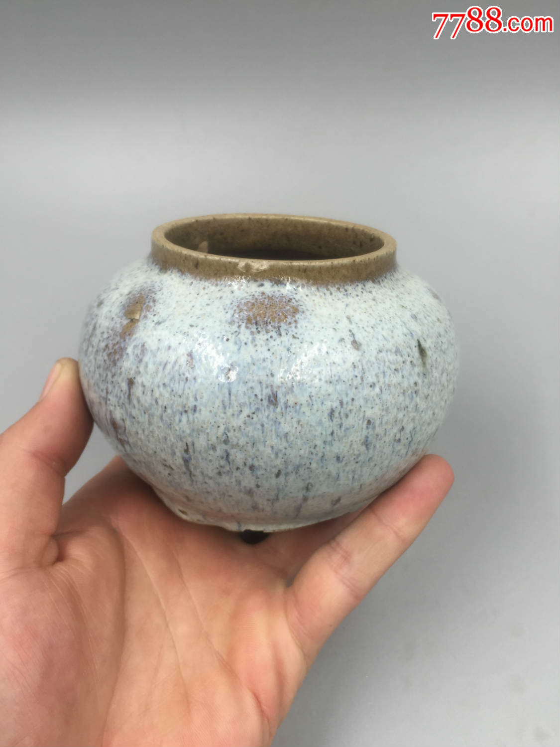 明代月白釉钧瓷茶叶罐