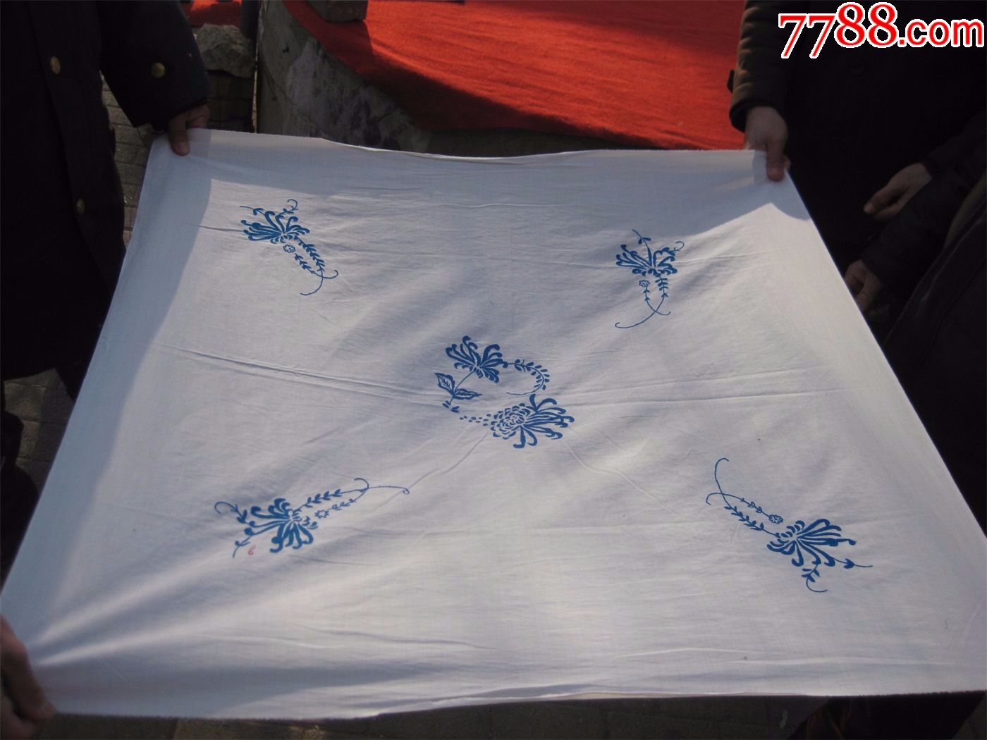 怀旧收藏八十年代家桌布织花桌布蓝花白底图案精品收藏