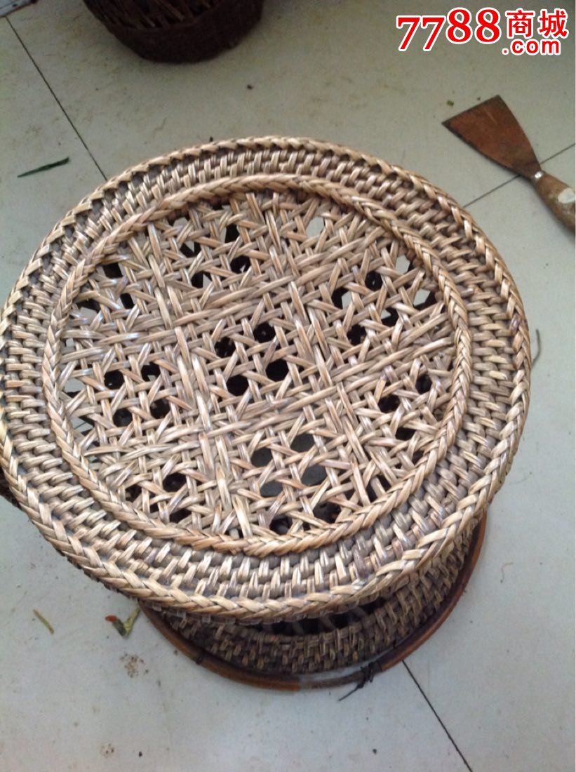 傣族-腰鼓竹编凳