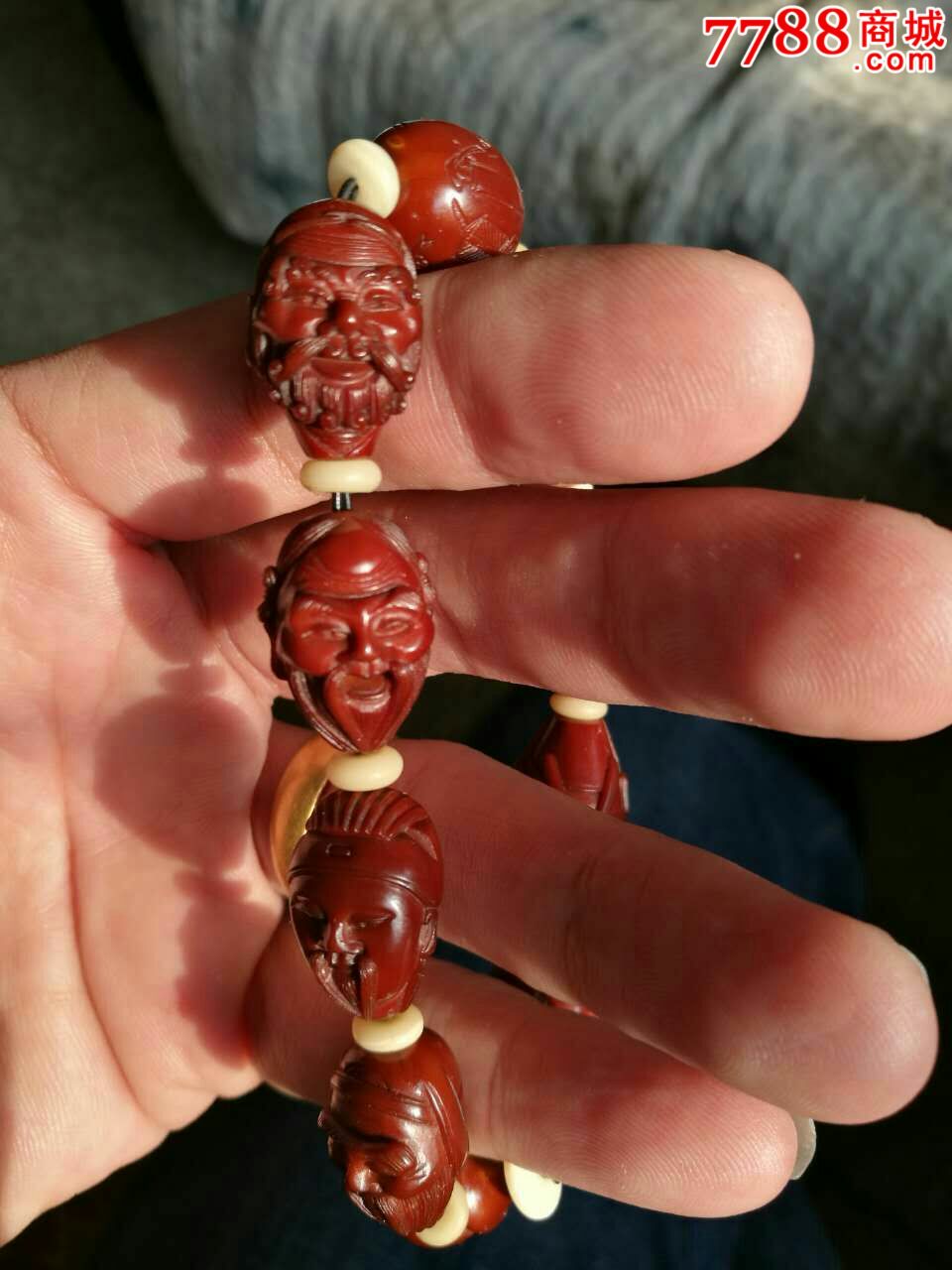 雕刻大师:须培金精雕作品_橄榄核雕_第3张_7788核雕收藏