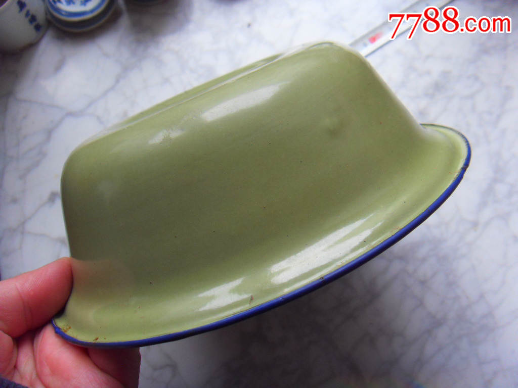 华东交大学生食堂的搪瓷碗