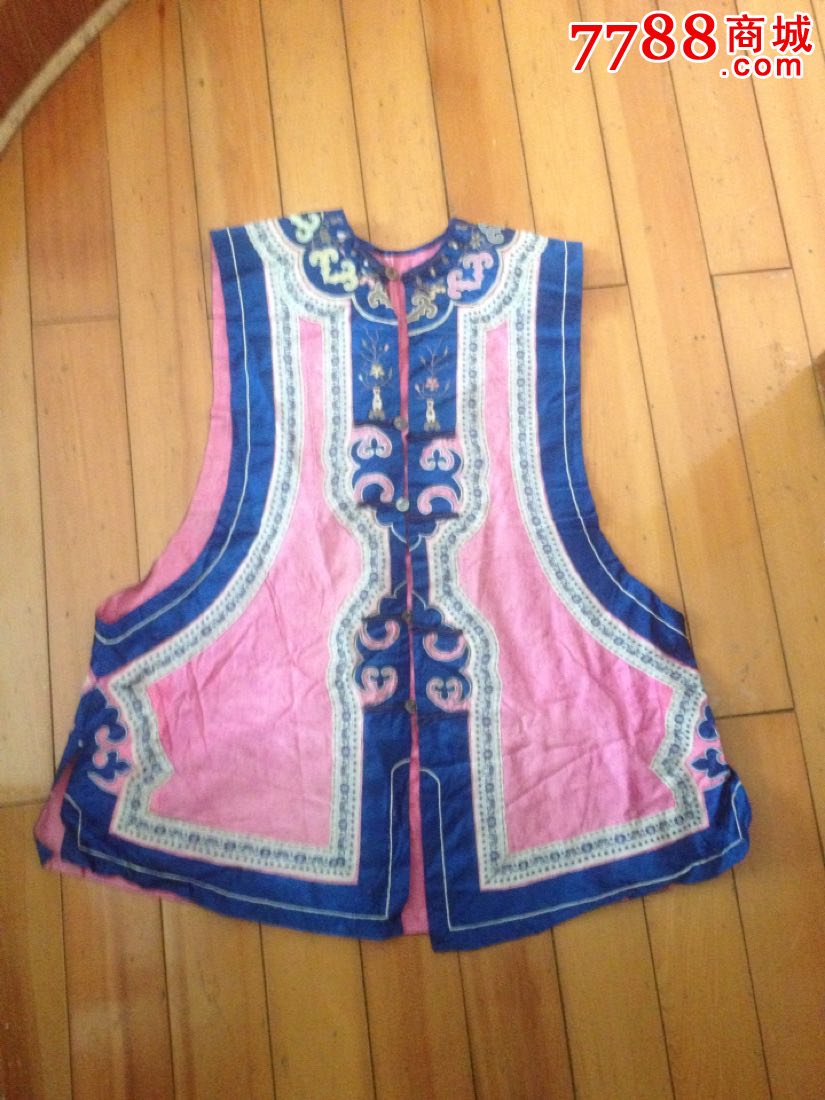 漂亮的清代漳绣马夹