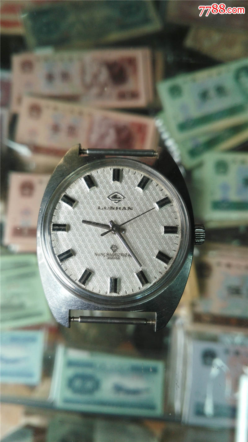 美品布纹盘庐山男机械表