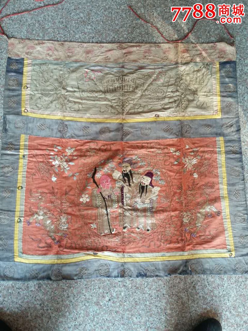漂亮的清代漳绣桌裙
