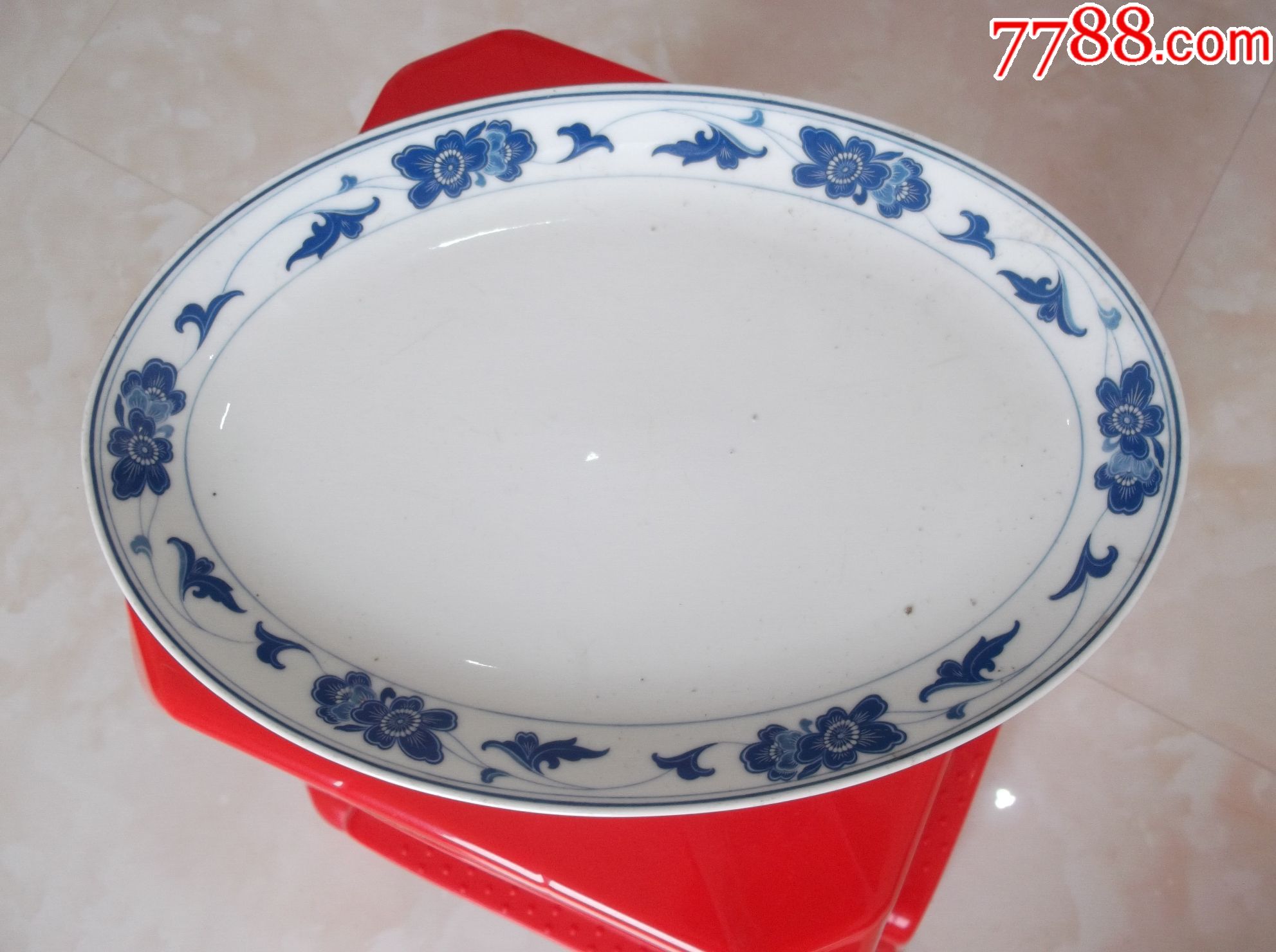 "中国制造"蓝海棠大鱼盘