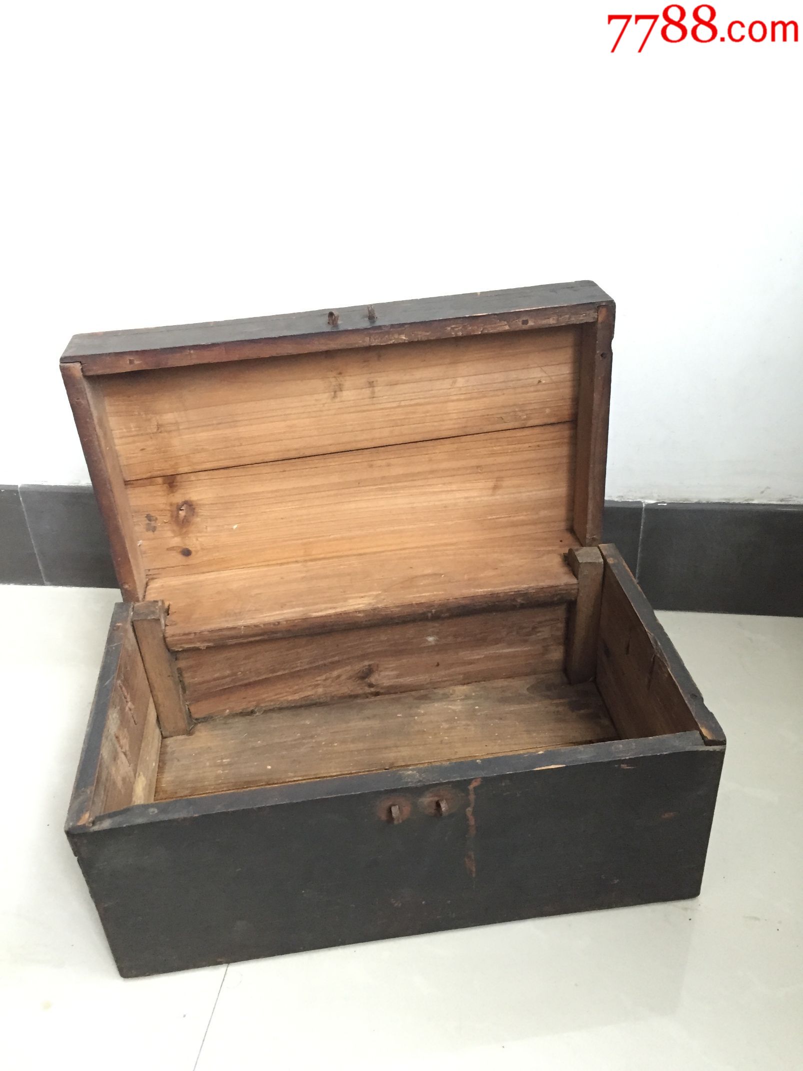 老木箱