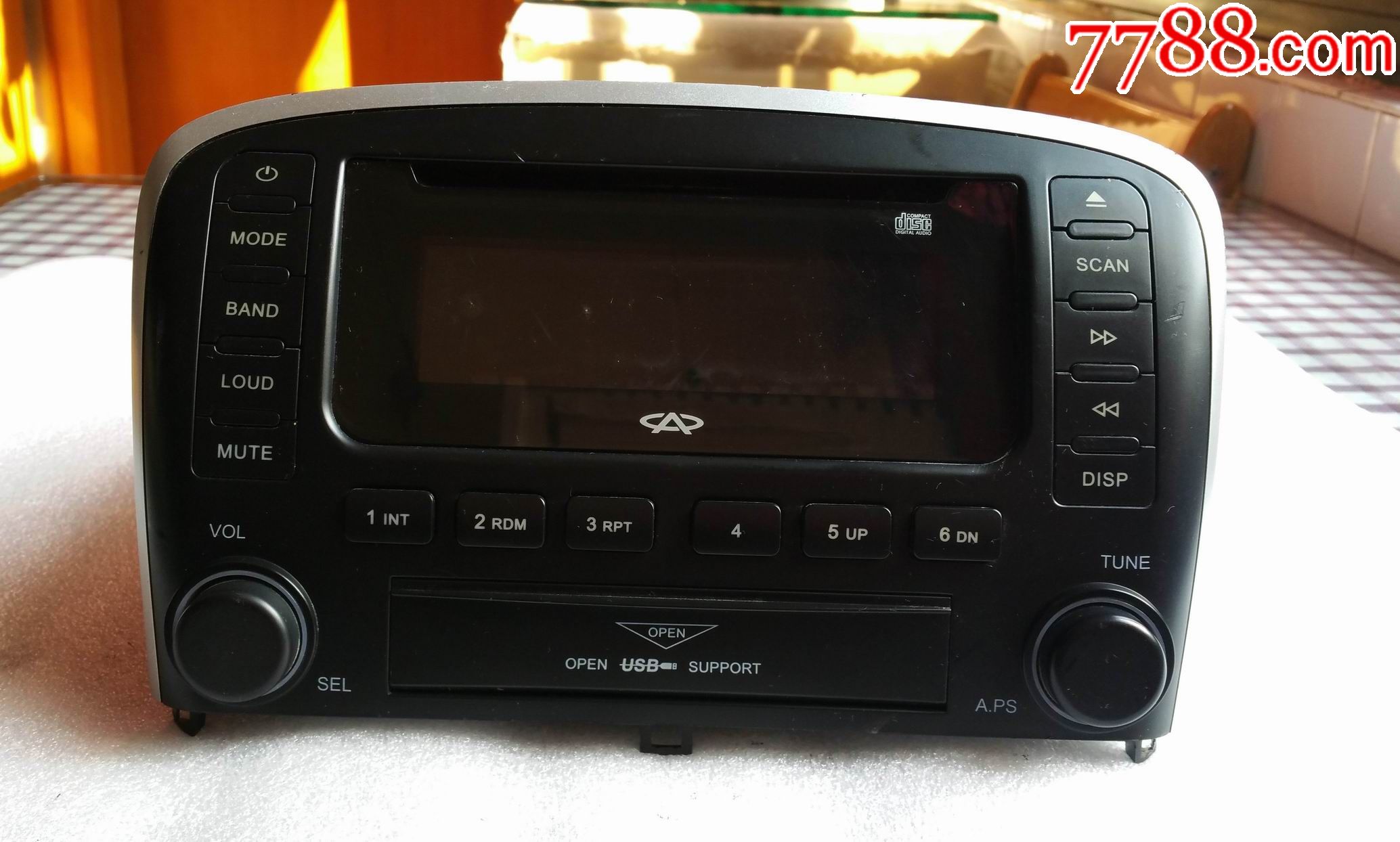 车载cd收音机