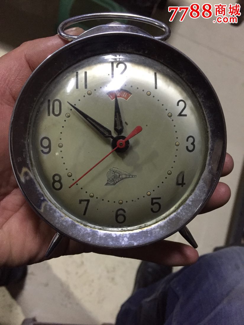 火车头牌小闹钟
