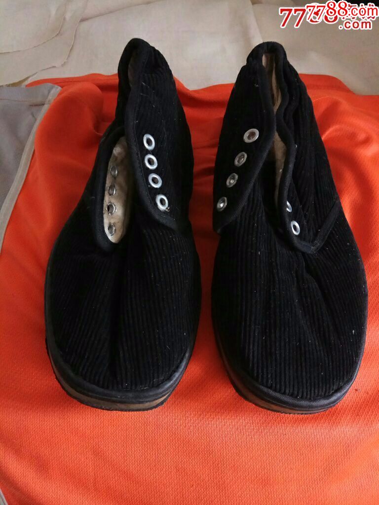 北京老白塑料底的趟绒面棉鞋_第1张_7788收藏__中国收藏热线