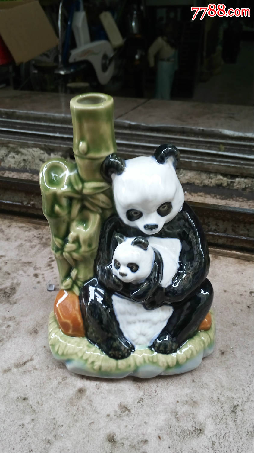 熊猫插瓶