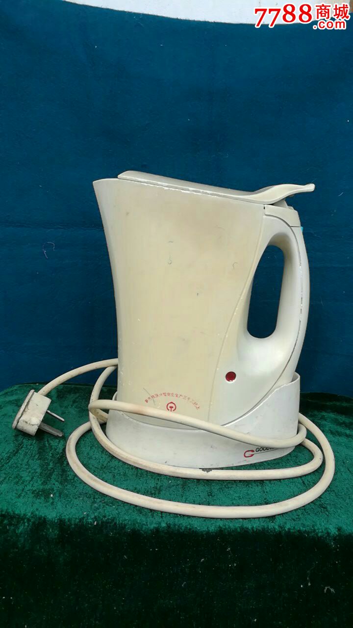 "商品>>>>99铁路安全生产纪念电热水壶9品￥5599少见文革八十年代