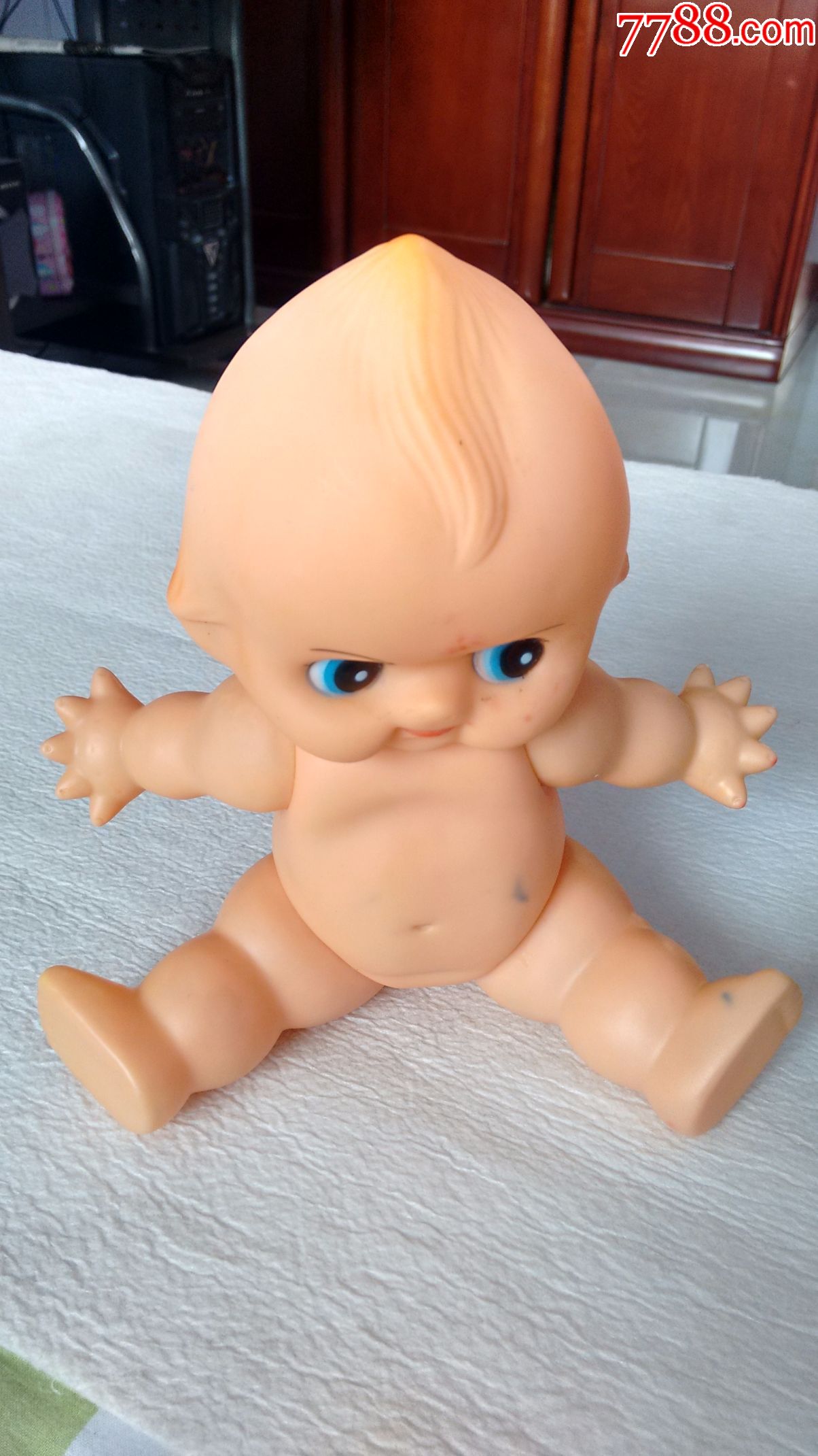 早期塑胶玩具娃娃