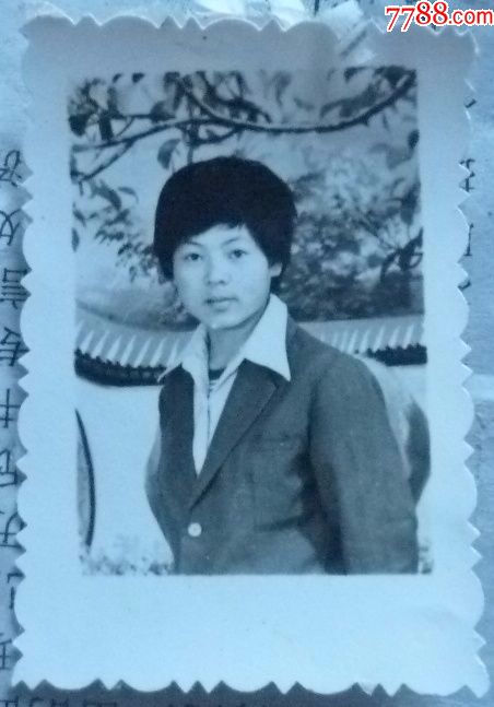 八十年代老照片—美女半身照