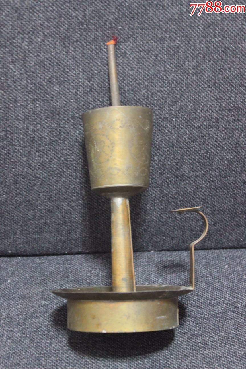 民国时期老式纯铜制新婚快乐刻花铜油灯高22厘米摆件yy.1645