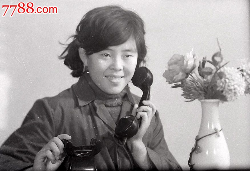 美女打电话【老底片】-se49674943-老照片-零售-7788收藏__中国收藏