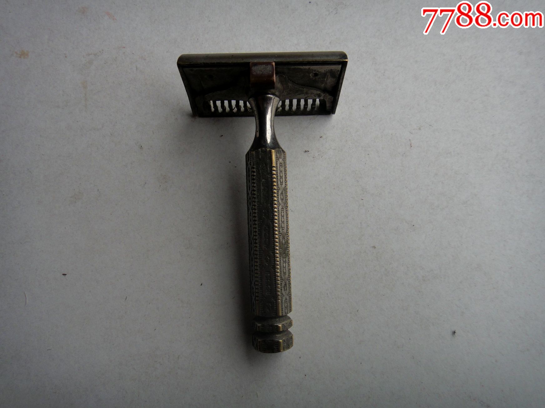 民国时期二战美国剃须刀架(铜质)