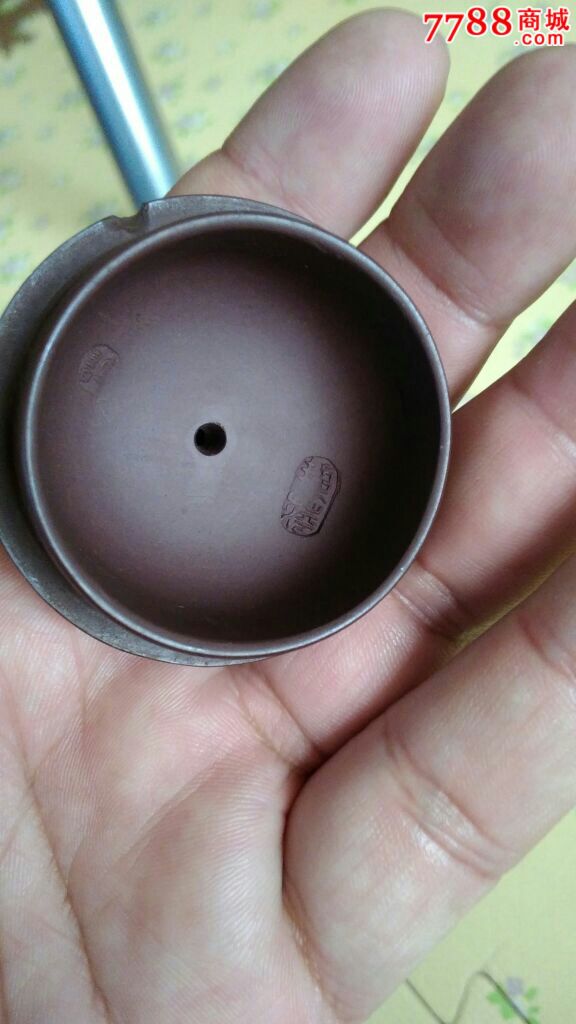 许艳萍紫砂网球壶石陶刻